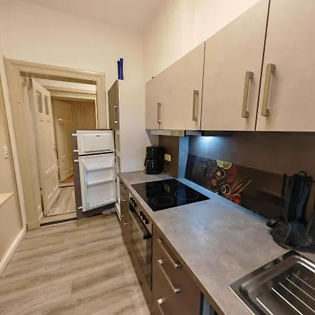 شقة I 75qm I Kostenloser Parkplatz I Naehe Staatstheater I Wlan كوتبوس